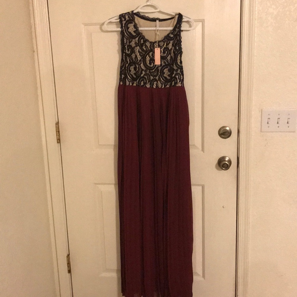 Beautiful black lace and maroon maxi dress!! NWT